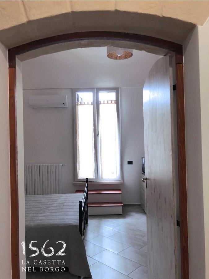 1562 La Casetta Nel Borgo Альтамура Экстерьер фото